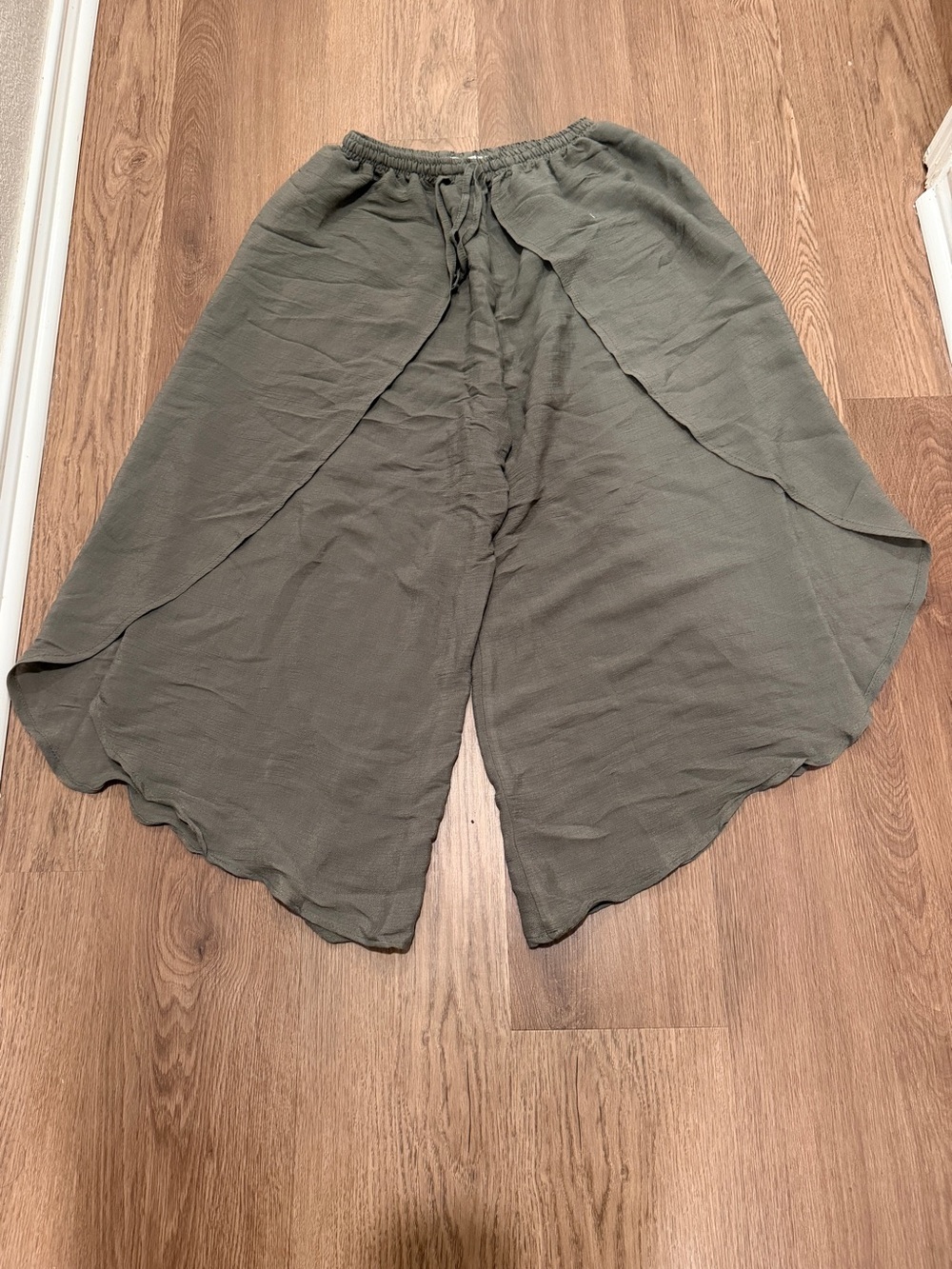 100% Silk Olive Green Wide Leg Overlay Palazzo Pants